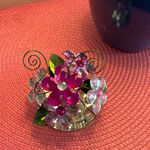 🌸Floral🌸Crystal with Pink and Green Accents Includes Mirror Plate